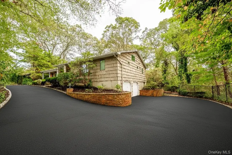 54 Farmington Lane, Melville, NY 11747 - #3