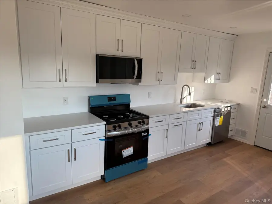 233 W 12th Street, Deer Park, NY 11729 - Image #3