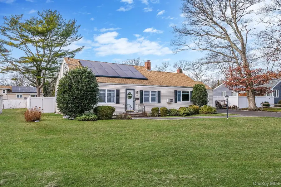 114 Monroe Avenue, Patchogue, NY 11772 - Image #3