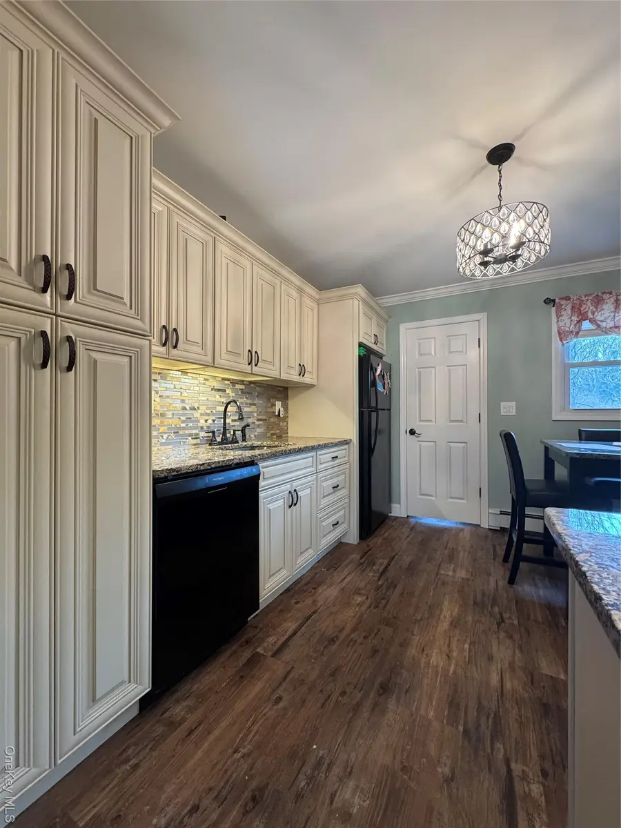 160 Lincoln Boulevard, Hauppauge, NY 11788 - #3