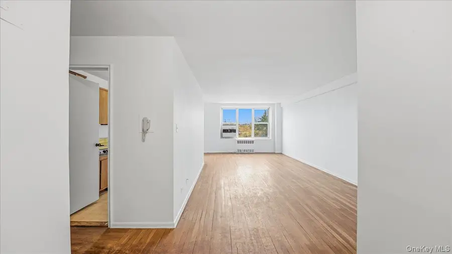 210-15 23rd Avenue #3F, Bayside, NY 11360 - Image #3