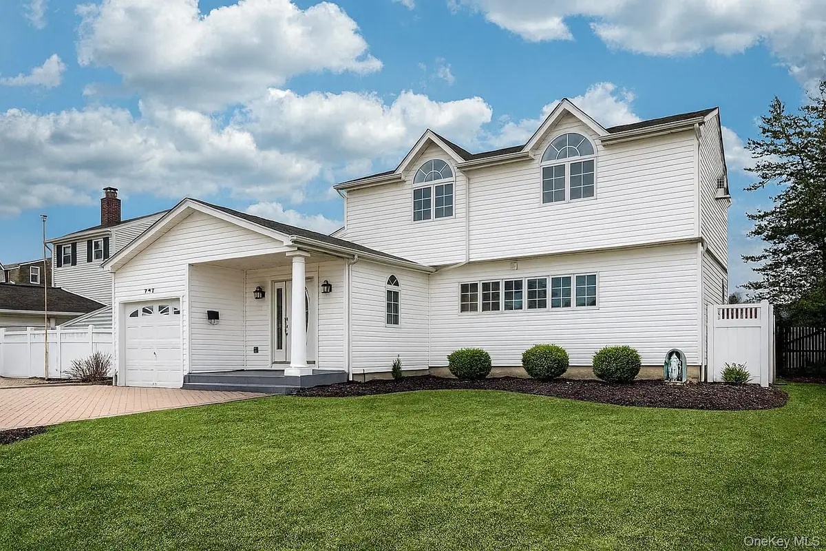 204A Broadway, Massapequa Park, NY 11762 - Image #1