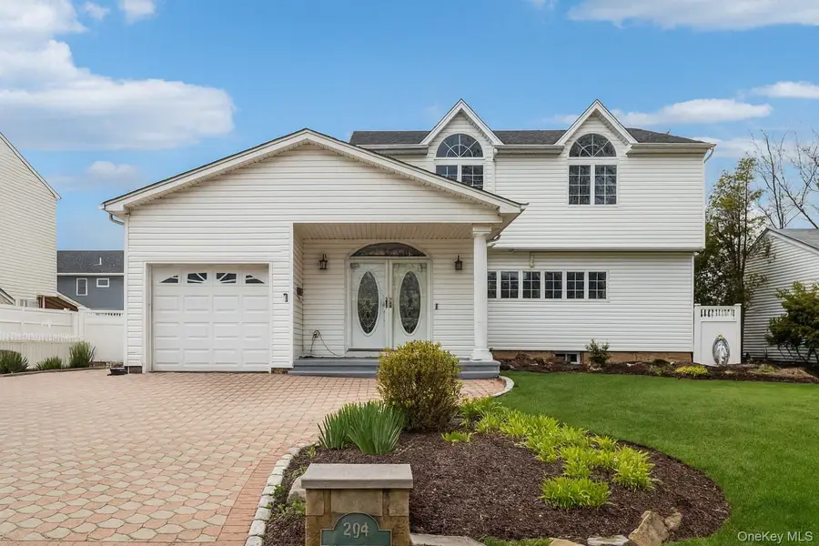 204A Broadway, Massapequa Park, NY 11762 - Image #2