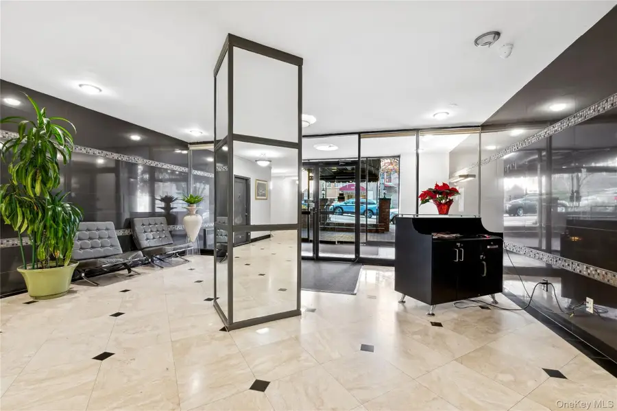 67-30 Clyde Street #7K, Forest Hills, NY 11375 - Image #2