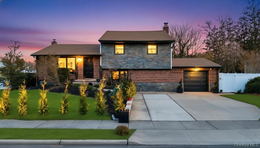 8 Barbara Lane, Jericho, NY 11753 - Image #1