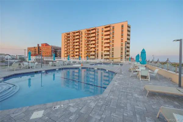 360 Shore Road #8L, Long Beach, NY 11561