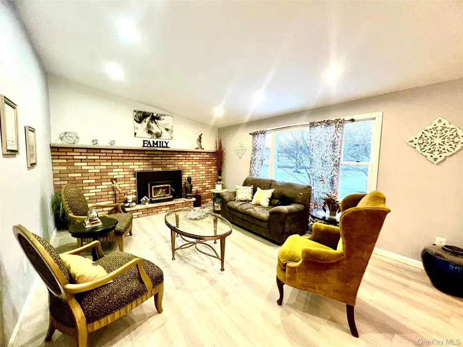 17 Dunthorne Drive, Crawford, NY 12721 - Image #2