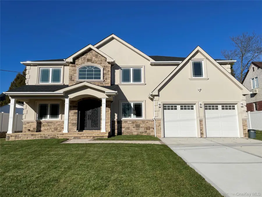 582 Gaynor Place, West Hempstead, NY 11552 - Image #2