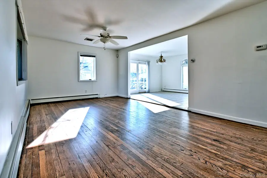 154 Jefferson Drive, Mastic Beach, NY 11951 - Image #3