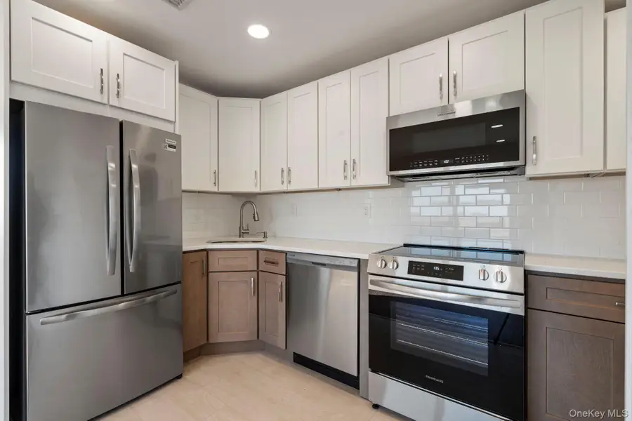 1 Anchorage #101, Freeport, NY 11520 - Image #2