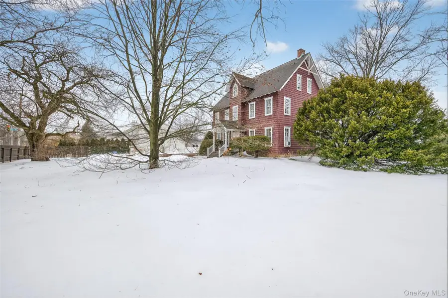 863 Woodbury Road, Woodbury, NY 11797 - #2