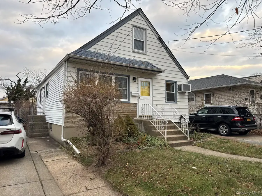 135 Casper Street, Valley Stream, NY 11580 - Image #2
