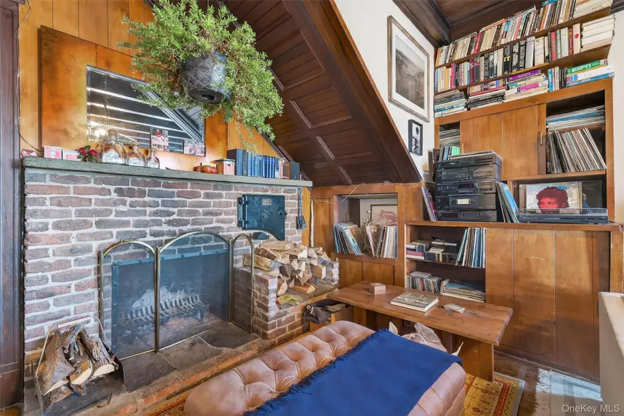 54 Leroy Place, Newburgh, NY 12550 - Image #3