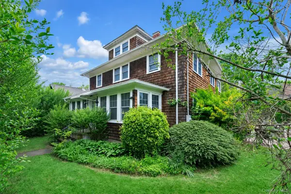 1025 9th Street, Greenport, NY 11944