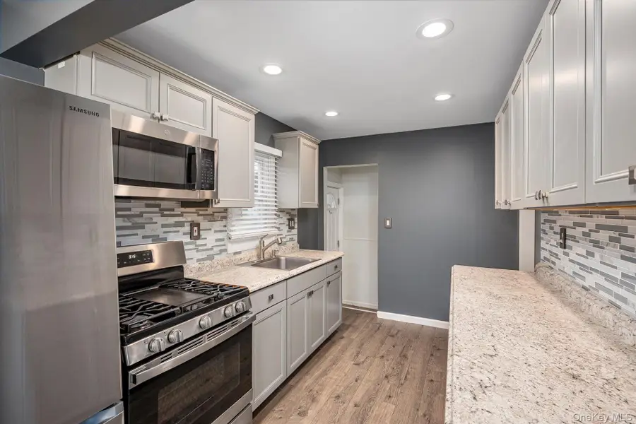 20 Kenneth Avenue, Bellmore, NY 11710 - Image #3