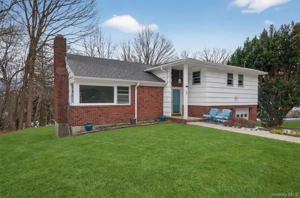 152 Old State Road, Highland Falls, NY 10928