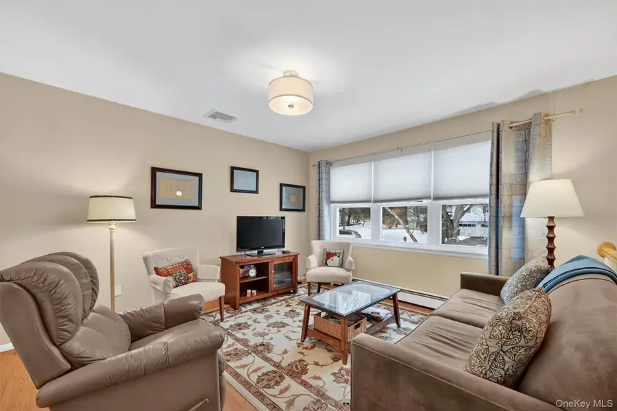 22 Oxford Lane, Harriman, NY 10926 - Image #3