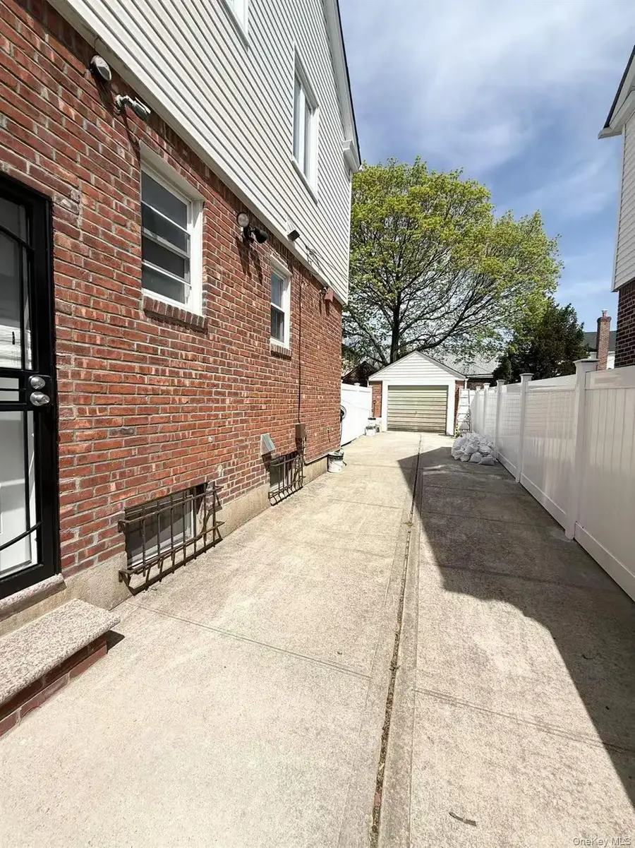 6423 181 St, Fresh Meadows, NY 11365 - #2
