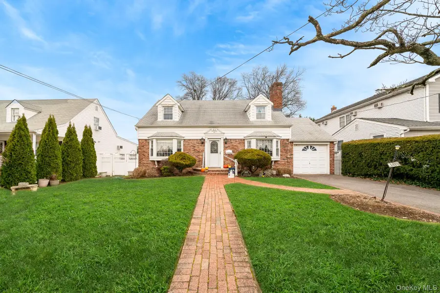 3861 Wilburne Avenue, Seaford, NY 11783 - Image #2