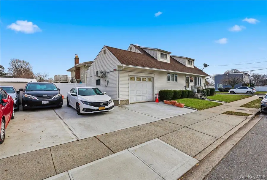 11 Crescent Street, Hicksville, NY 11801 - Image #2