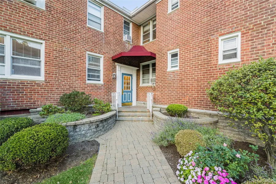 13 Bryant Cres #1D, White Plains, NY 10605 - Image #2