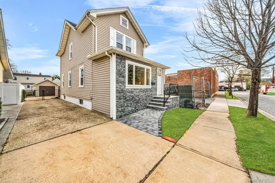 129 Sheridan Avenue, Williston Park, NY 11596 - Image #3