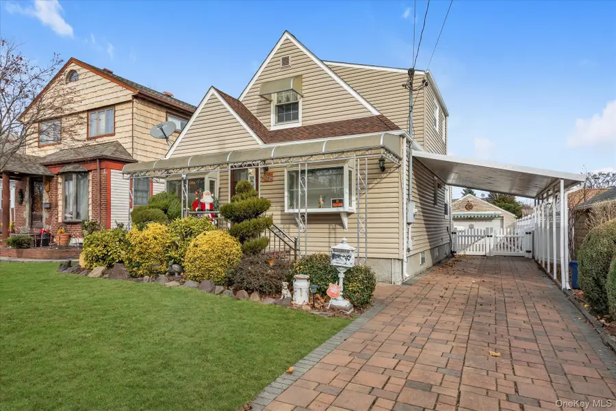 1006 N 7th Street, New Hyde Park, NY 11040 - Image #2