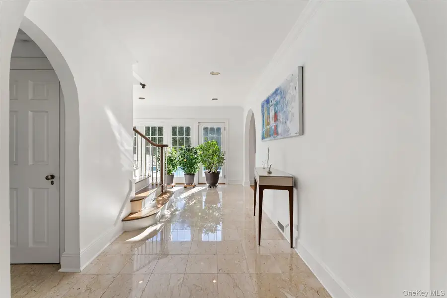 45 Griffen Avenue, Scarsdale, NY 10583 - Image #2