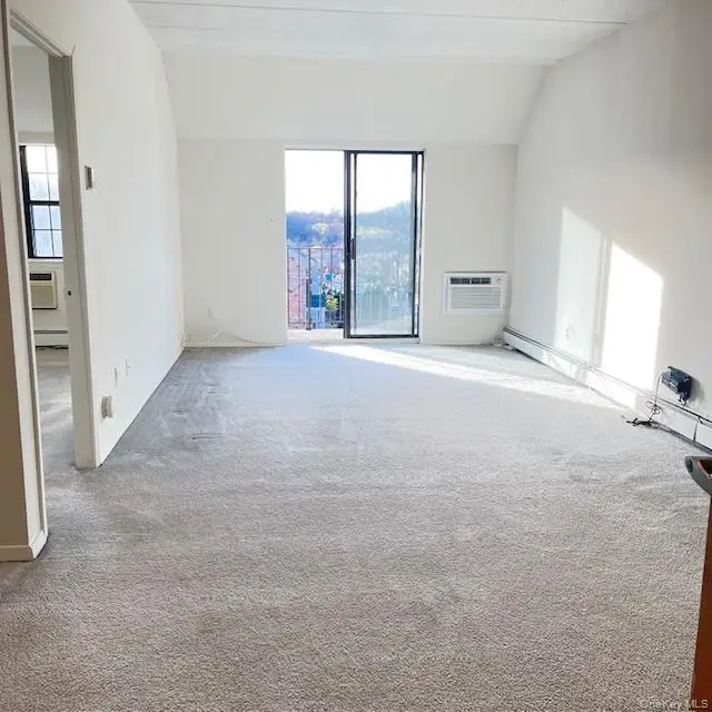 66-07 242nd Street #13E, Douglaston, NY 11362 - Image #3