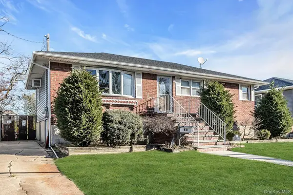 133 Baker Court, Island Park, NY 11558