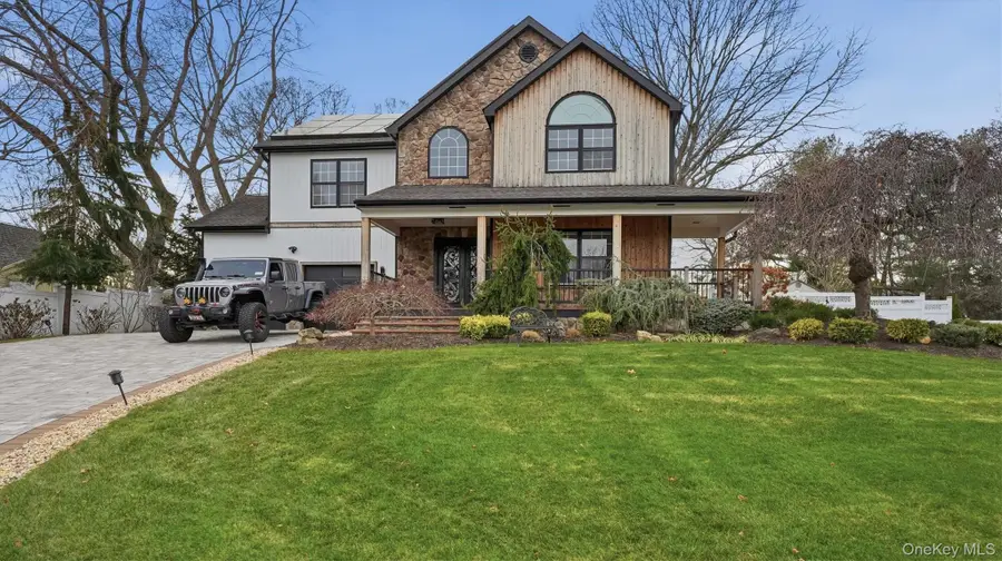 8 Hamilton Place, Lake Grove, NY 11755 - Image #2