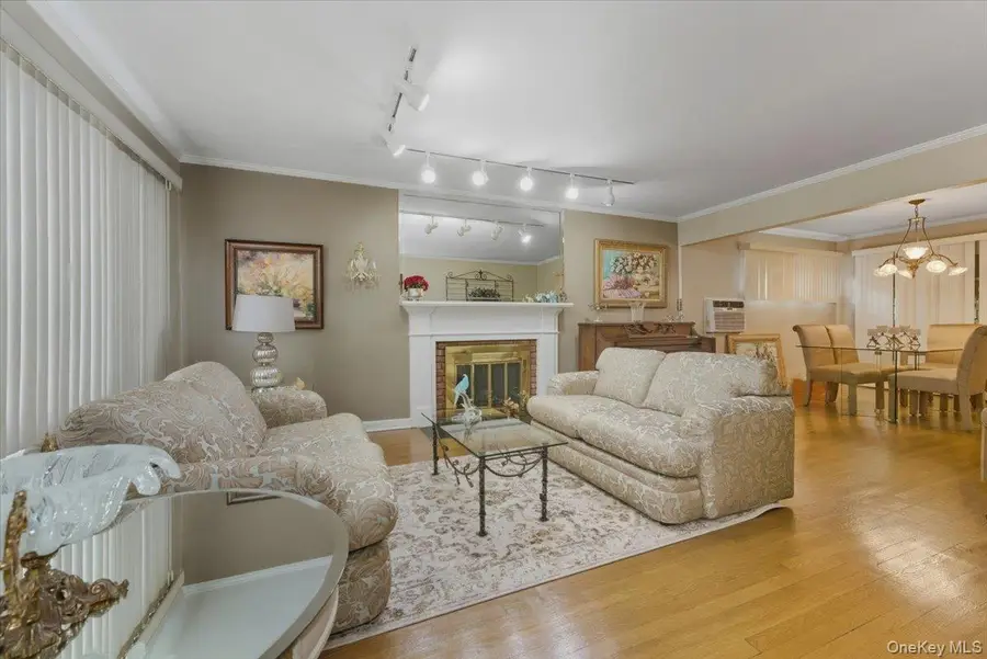 433 Westminster Road, Rockville Centre, NY 11570 - Image #3