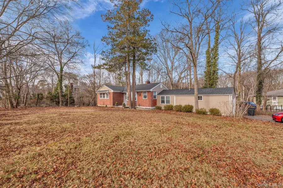 164 Donegan Avenue, East Patchogue, NY 11772 - Image #2