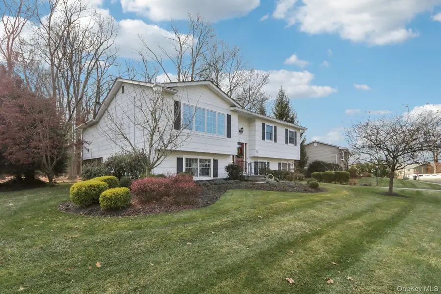 229 Betsy Ross Drive, Orangeburg, NY 10962 - #2