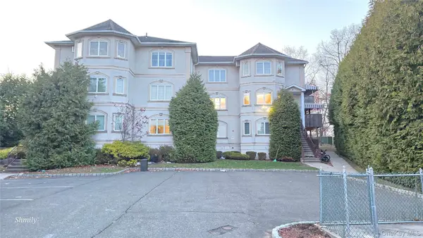 9 Gibbs Court #201, Monsey, NY 10952