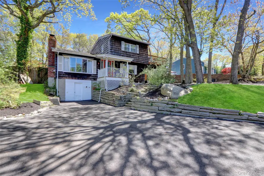 25 Zenith Road, Rocky Point, NY 11778 - Image #2