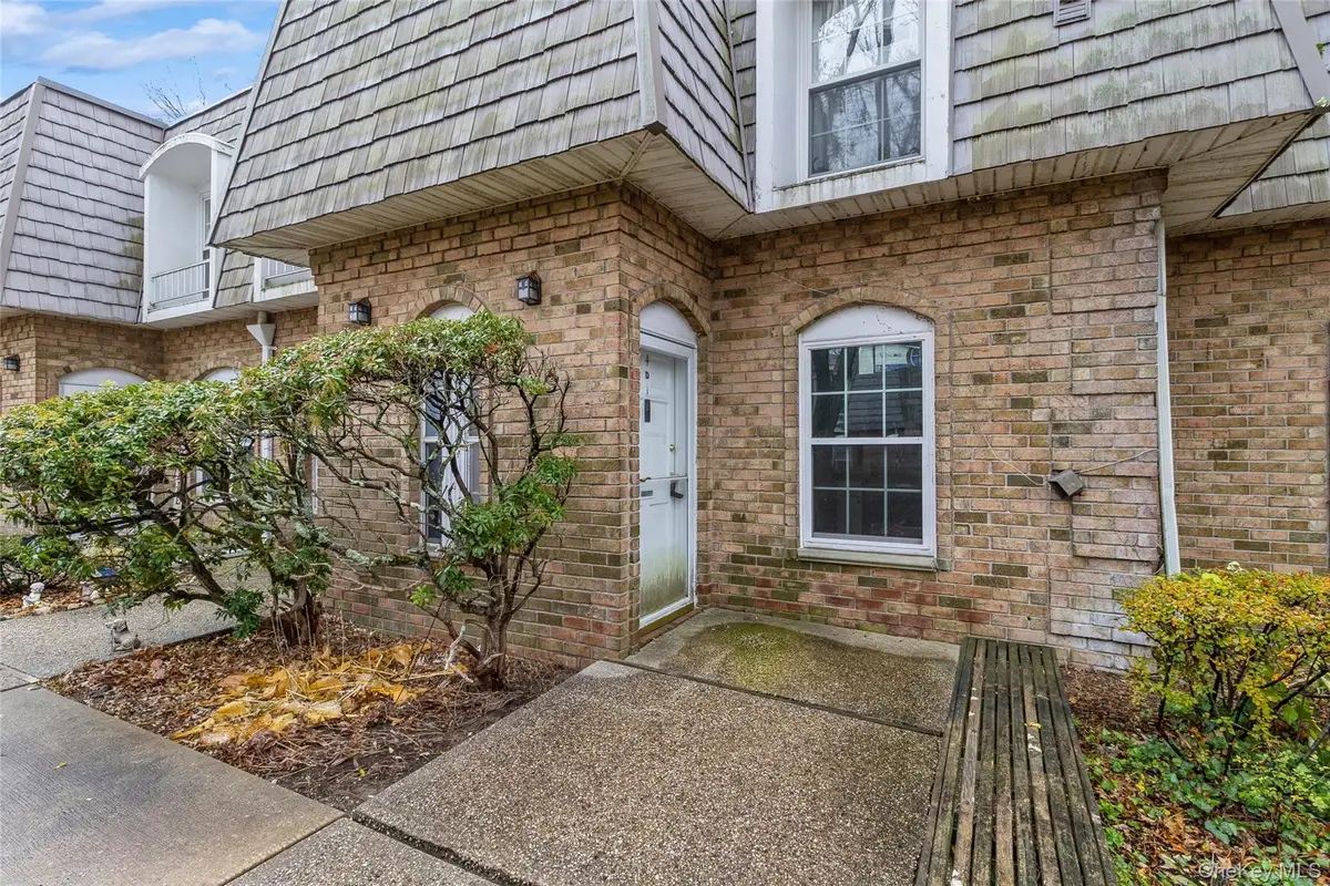 655 Middle Country Road #4D1, Coram, NY 11727 - Image #1