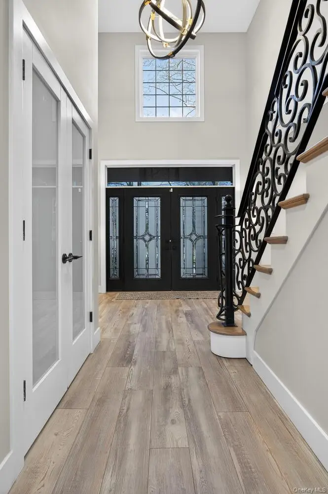 14 Woodland Drive, Old Bethpage, NY 11804 - Image #3