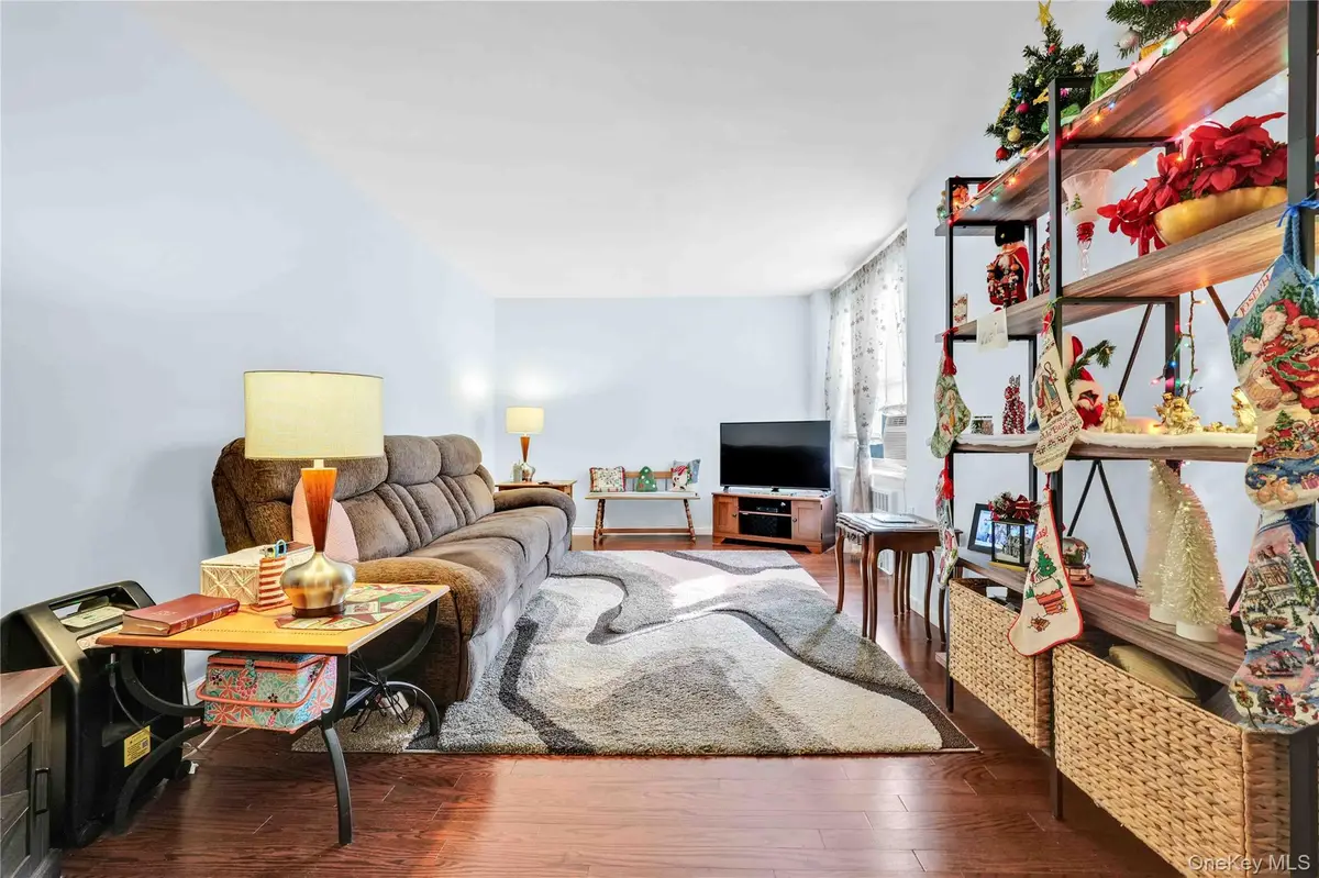 26-25 141 Street #5G, Flushing, NY 11354 - Image #1