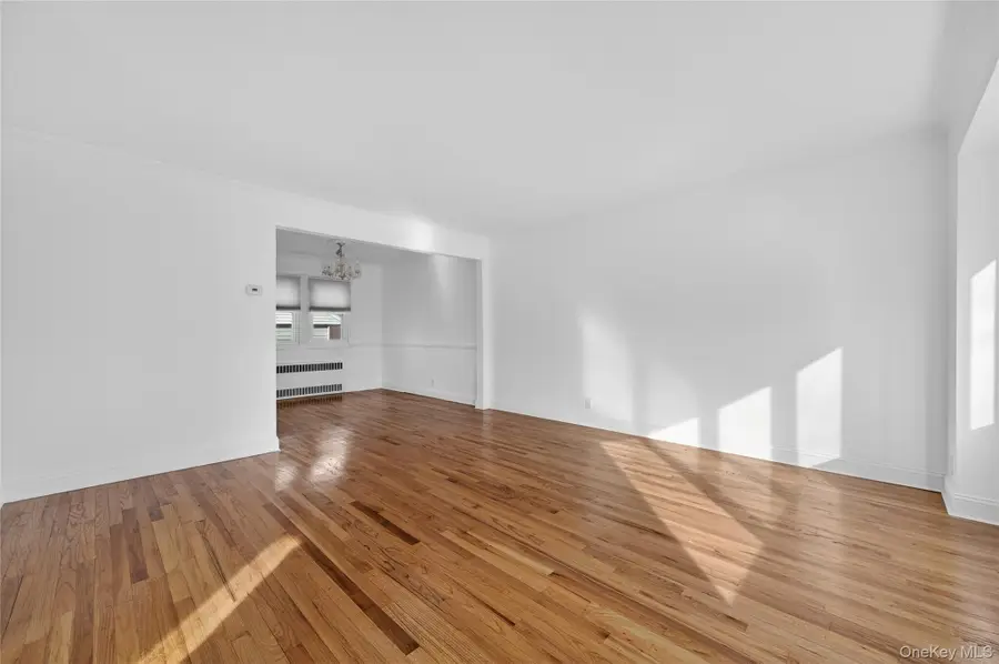 128 Beech Street, Floral Park, NY 11001 - Image #3