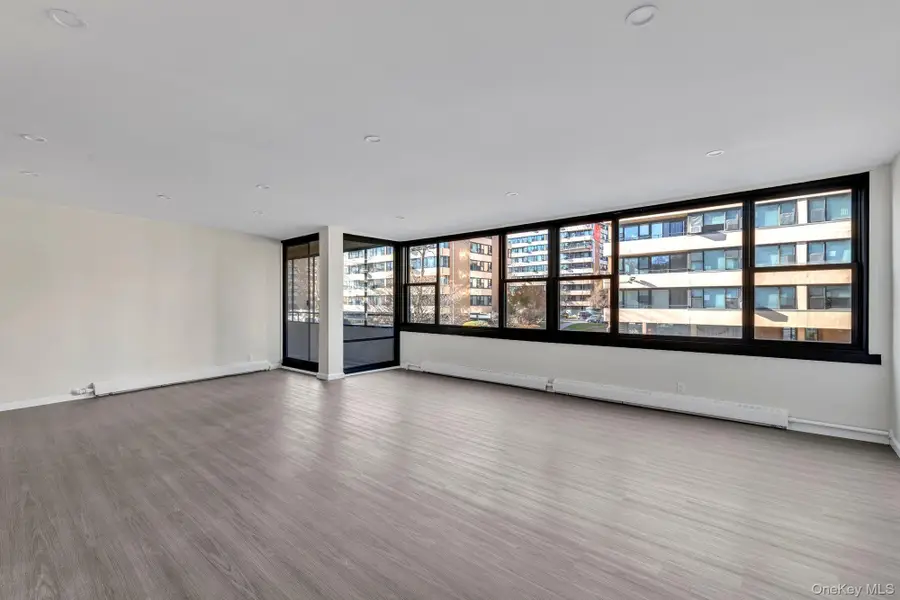 166-40 Powells Cove Blvd #2A, Beechhurst, NY 11357 - Image #2