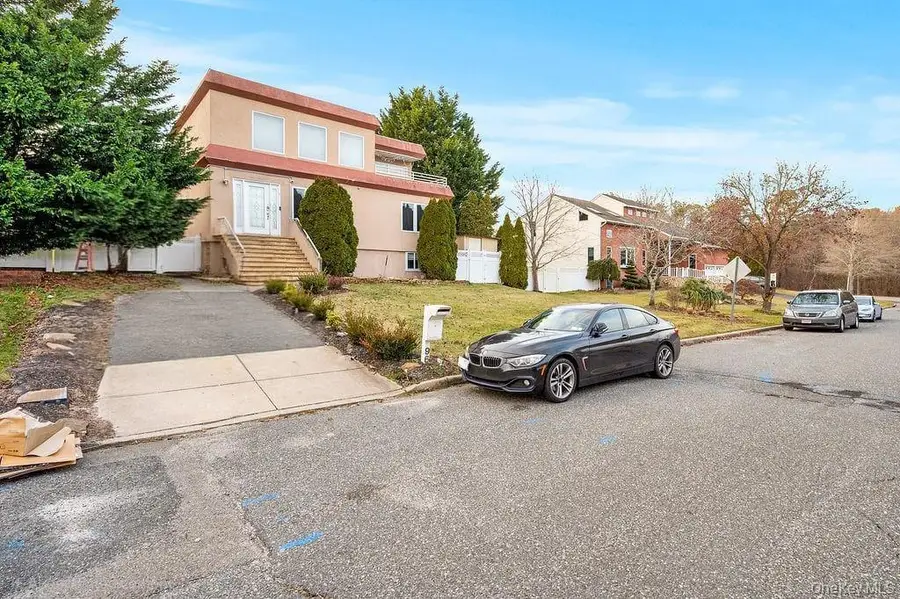 96 5th Avenue, Holtsville, NY 11742 - Image #2