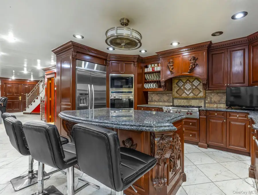 2042 26th Street, Astoria, NY 11105 - Image #3