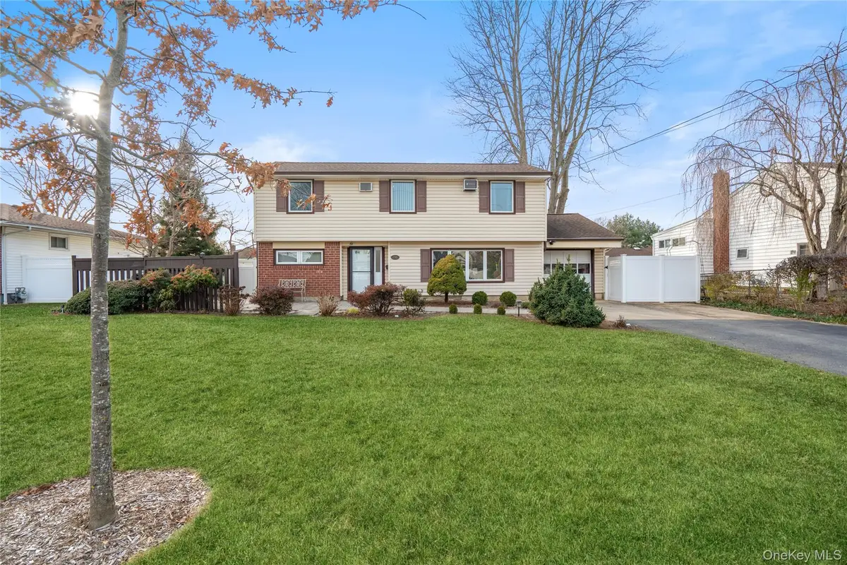 246 W 10th Street, Deer Park, NY 11729 - Image #1