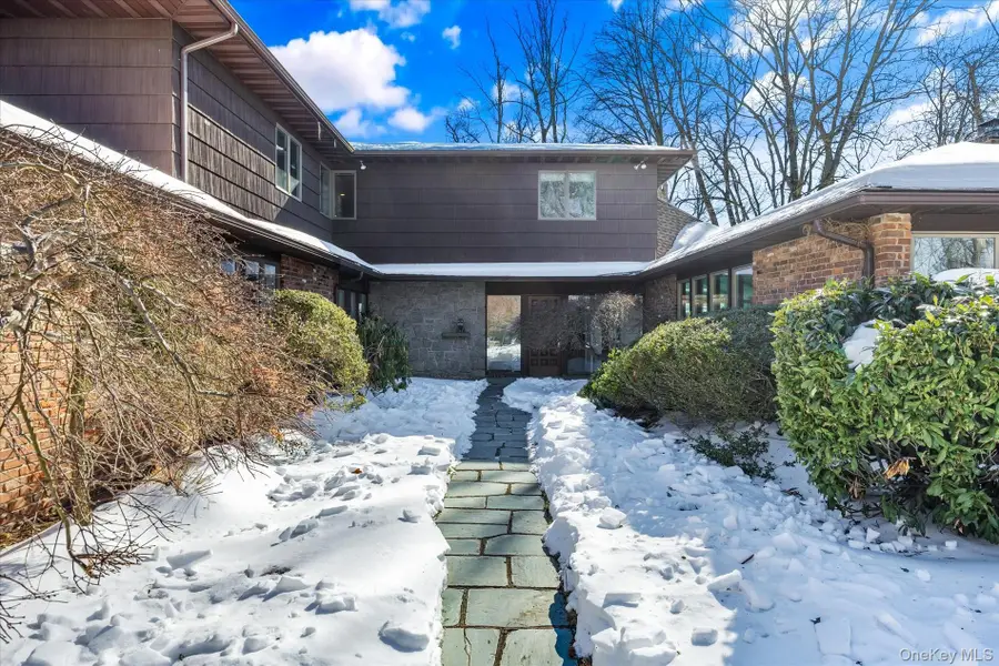 20 Henhawk Road, Great Neck, NY 11024 - #3