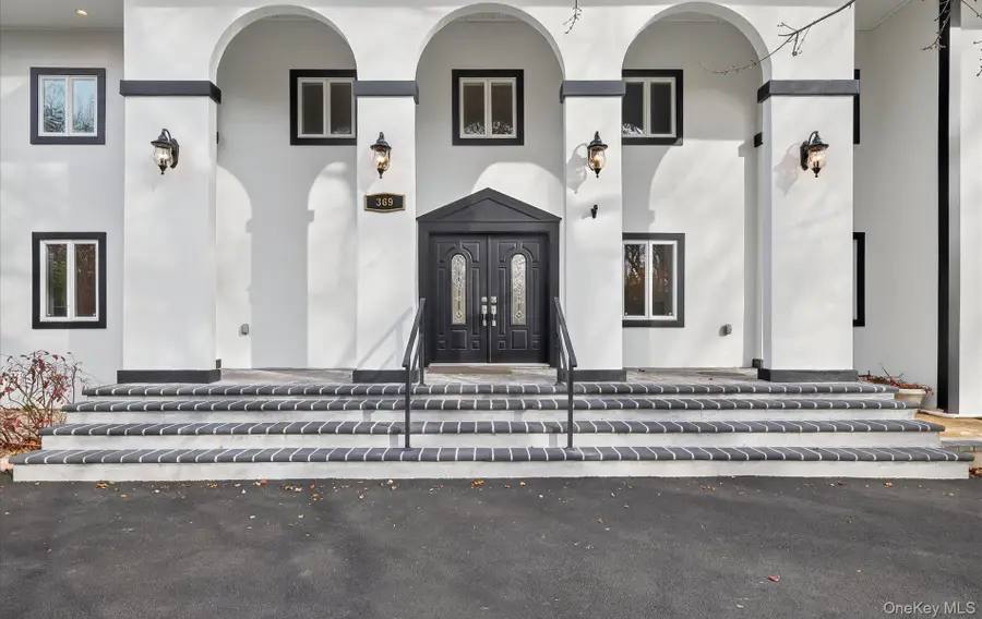 369 Vanderbilt Parkway, Dix Hills, NY 11746 - Image #2