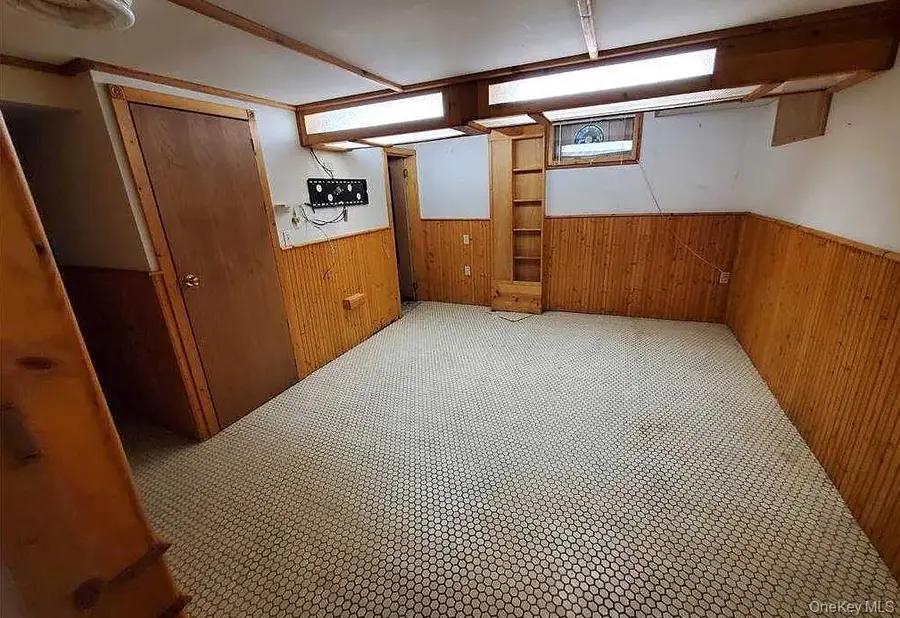 1661 Prospect Avenue, East Meadow, NY 11554 - Image #2