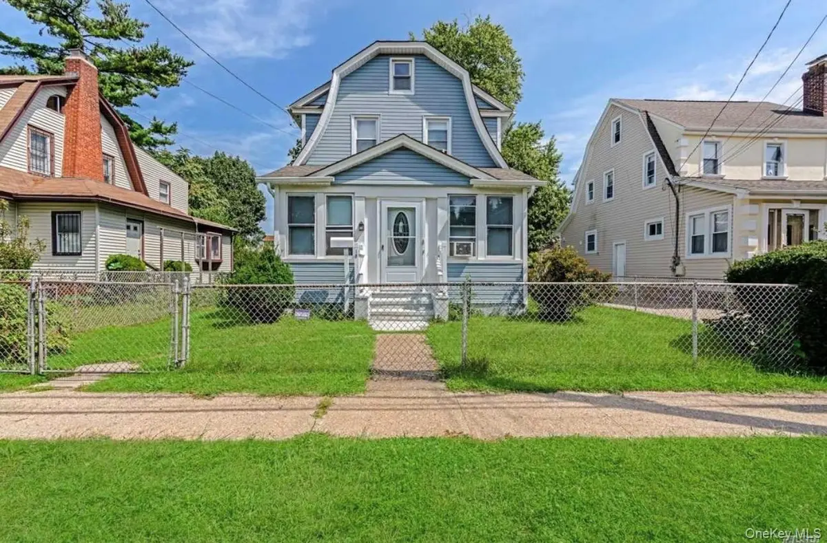 19 Hamilton, Hempstead, NY 11550 - Image #1