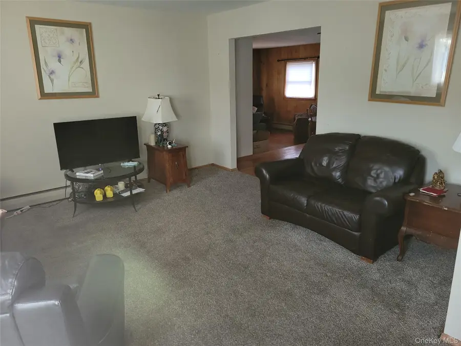 65 Marie Street, Lindenhurst, NY 11757 - Image #3