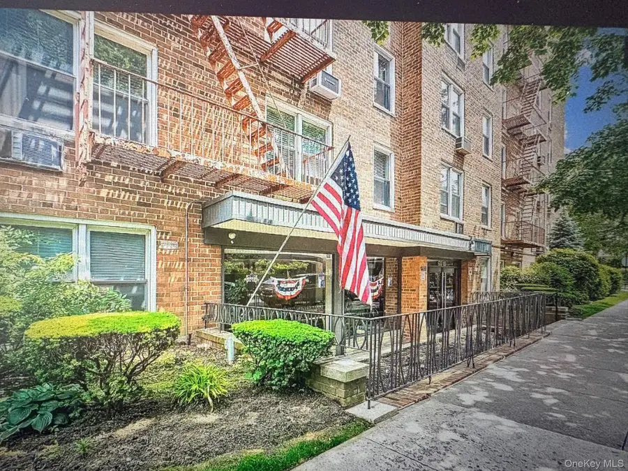 6815 Selfridge Street #6F, Forest Hills, NY 11375 - Image #2